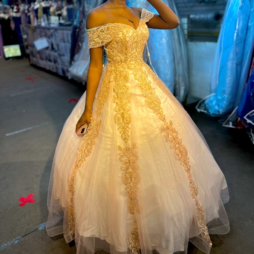 Dress for sweet 16
